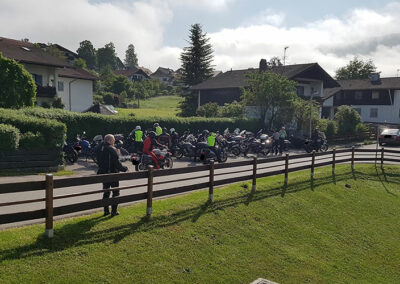 Einzigartige Motorradtouren für Motorradfahrer, Motorradhotel Allgäu - Hotel Alpenblick Berghof in Halblech im Allgäu.